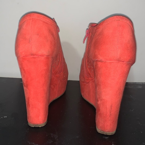 Beautiful coral wedges!! - Picture 3 of 4